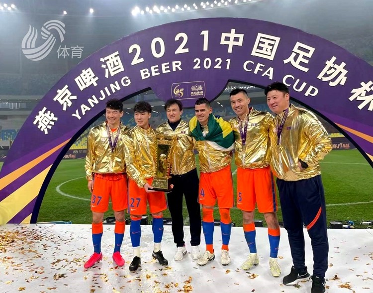 山东鲁能迎战河南建业卫冕冠军执着夺下胜利必备动力