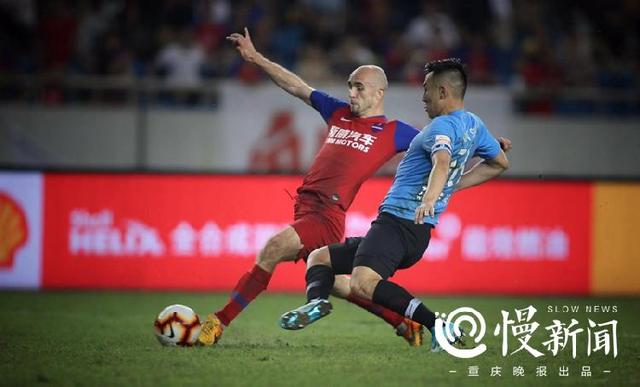 河南嵩山龙门客场击败重庆斯威，连胜势头不减