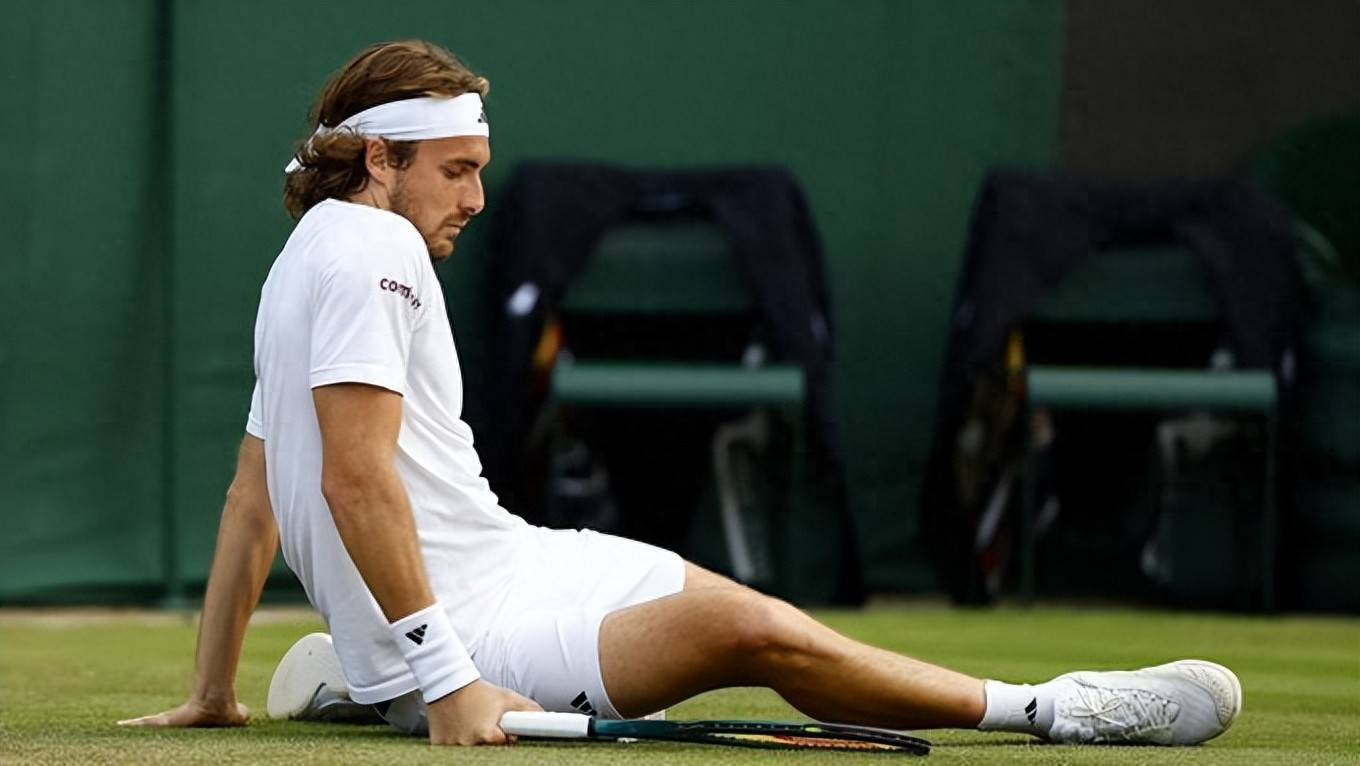 温网险胜澳网，西西帕斯带队取胜